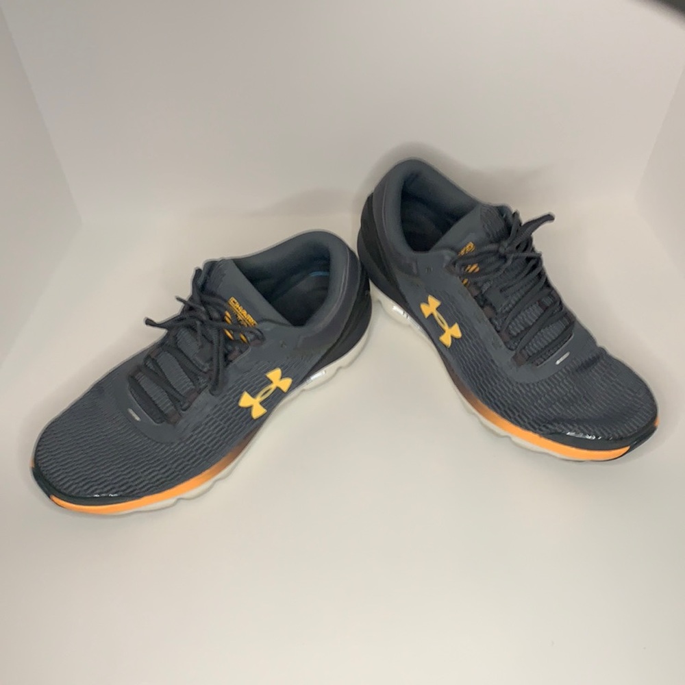Under Armour, Charged Intake, men’s 10.5